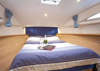 Boat interior image 3